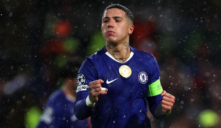 Imagen de Gracias al "bobo", Enzo Fernández anotó en la goleada de Chelsea por Champions League