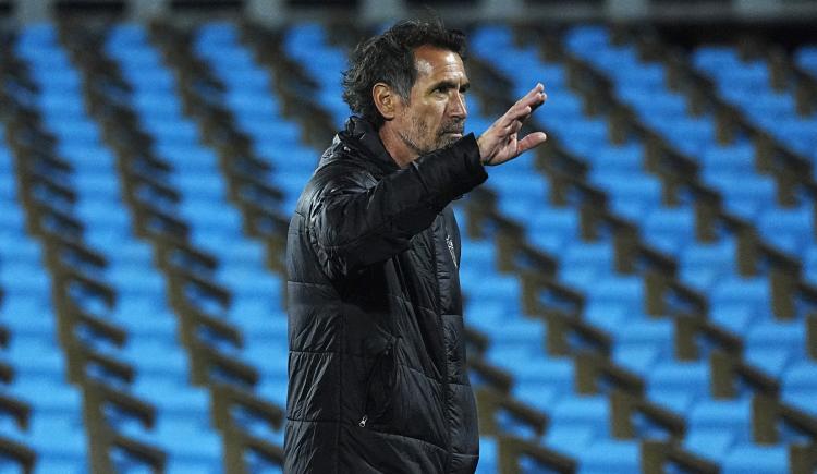 Imagen de Respeto total: Eduardo Domínguez habló por primera vez de la final contra Boca