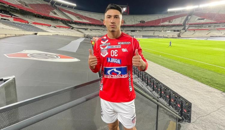 Imagen de EL OTRO ÁNGEL COLOMBIANO QUE QUIERE JUGAR EN RIVER