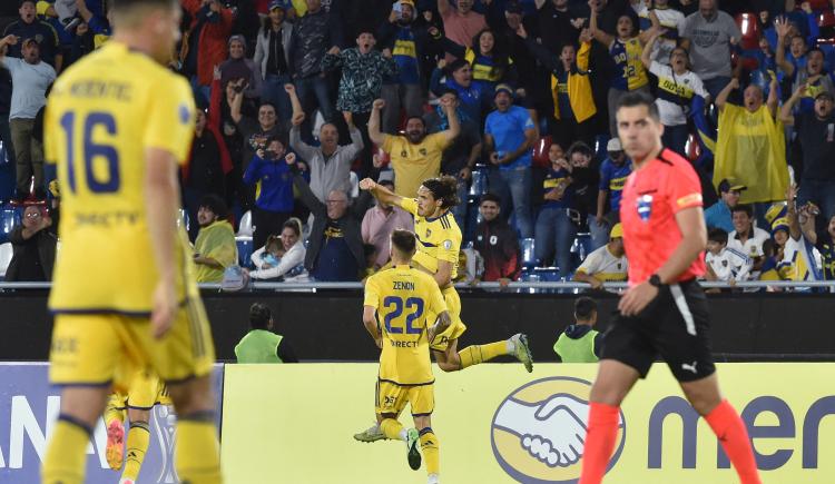 Imagen de Por qué fue histórico el gol de tiro libre de Edinson Cavani