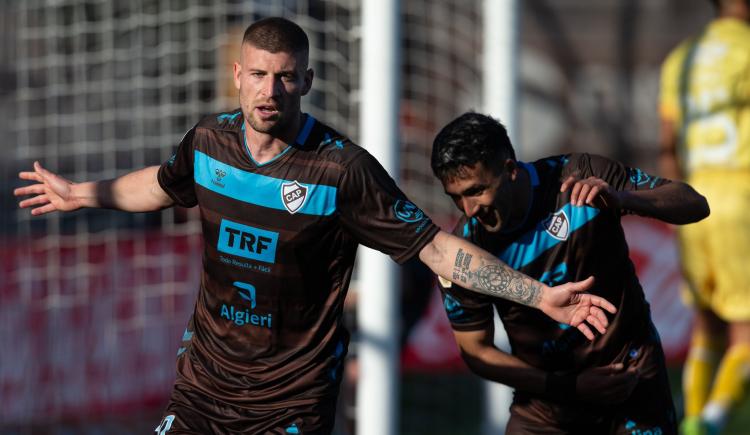 Imagen de Platense y Martín Palermo respiraron gracias a un triunfo vital