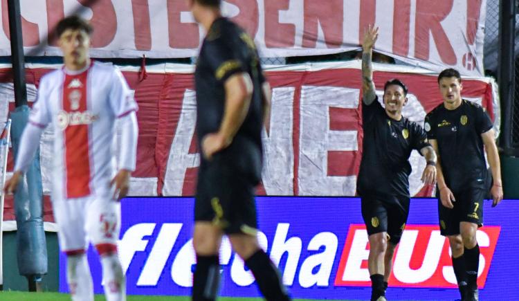 Imagen de Barracas Central eliminó a Huracán de la Copa Argentina