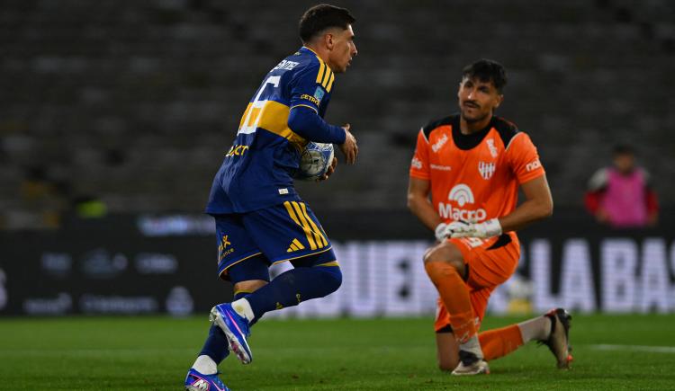 Imagen de Boca reaccionó y mantuvo su largo invicto pero salió herido de Córdoba