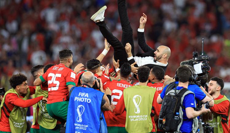 Imagen de El entrenador de Marruecos, ovacionado en conferencia de prensa