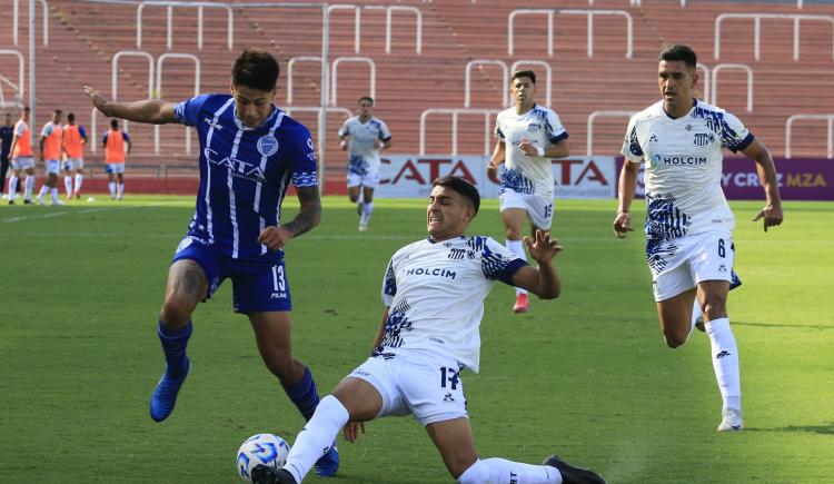 Imagen de Godoy Cruz y Talleres completaron un aburrido empate sin goles