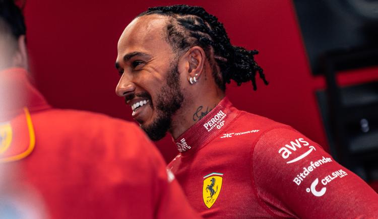 Imagen de El mensaje de Lewis Hamilton tras el accidente en Barcelona