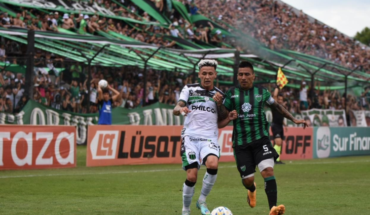 Imagen de Nueva Chicago lo ganó sobre el cierre y sueña con disputar la final por el segundo ascenso