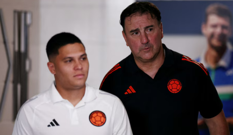Imagen de Qué dijo el DT de Colombia sobre la posibilidad de liberar a Juanfer Quintero para Racing