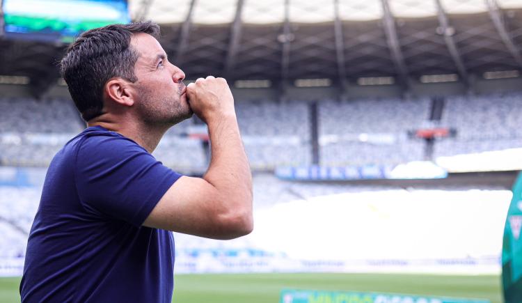 Imagen de Hay acuerdo: Nicolás Larcamón, nuevo DT de Independiente