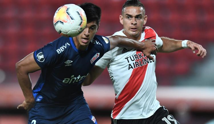 Imagen de RIVER NO QUIERE PASAR SOBRESALTOS EN MONTEVIDEO