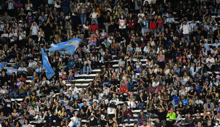 Imagen de Fútbol femenino: venta de entradas para la despedida de Argentina