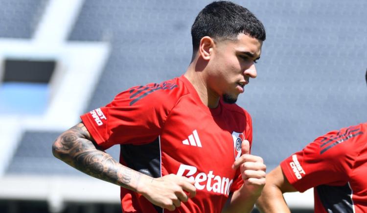 Imagen de Se acerca el debut: Kendry Páez, entre los convocados de River para visitar a Argentinos Juniors