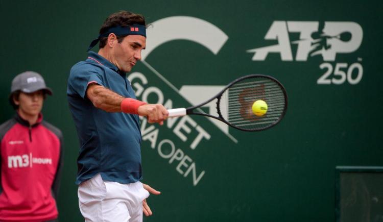 Imagen de FEDERER CAYÓ ANTE ANDÚJAR EN SU REGRESO AL POLVO DE LADRILLO