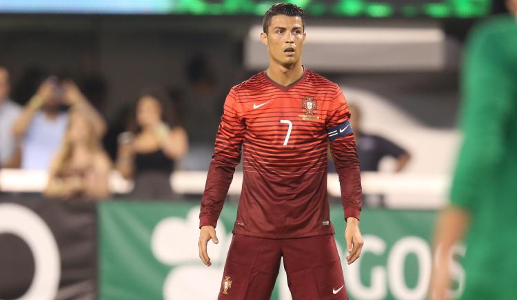 Imagen de ELIMINATORIAS EUROPEAS: CRISTIANO BUSCA UN NUEVO RÉCORD