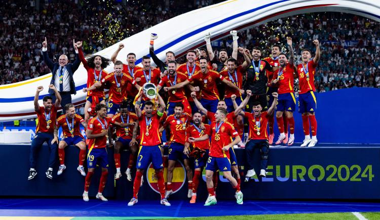 Imagen de La valiosa iniciativa de la Selección de España tras el desastre natural en Valencia