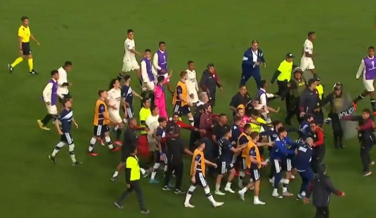Imagen de El capitán de Universitario, sobre la batalla de Lima: "Ellos estaban picones por el resultado"