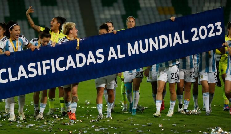 Imagen de Gaby Sabatini felicitó al seleccionado femenino de fútbol por su clasificación al Mundial