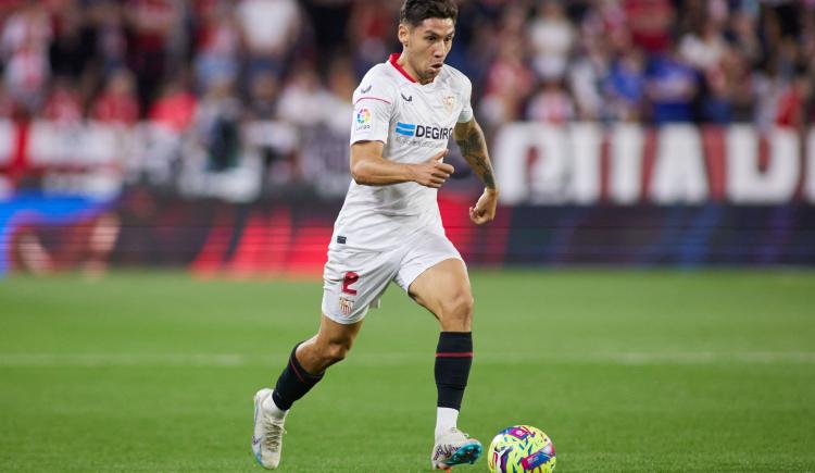 Imagen de Atento River: Gonzalo Montiel fue titular en la bochornosa eliminación de Sevilla