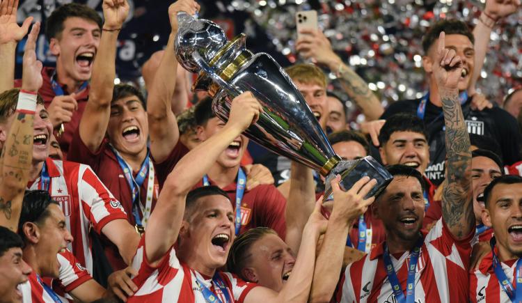 Imagen de Brujerías: Estudiantes se consagró campeón del Torneo Clausura
