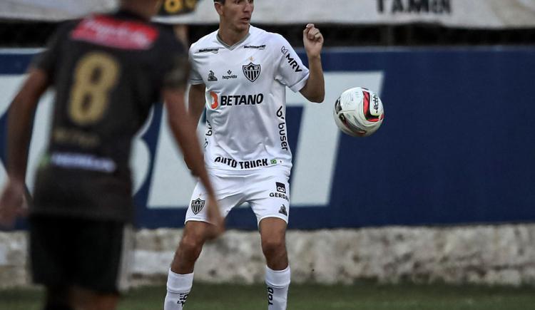 Imagen de Nacho Fernández le dio el triunfo al Mineiro