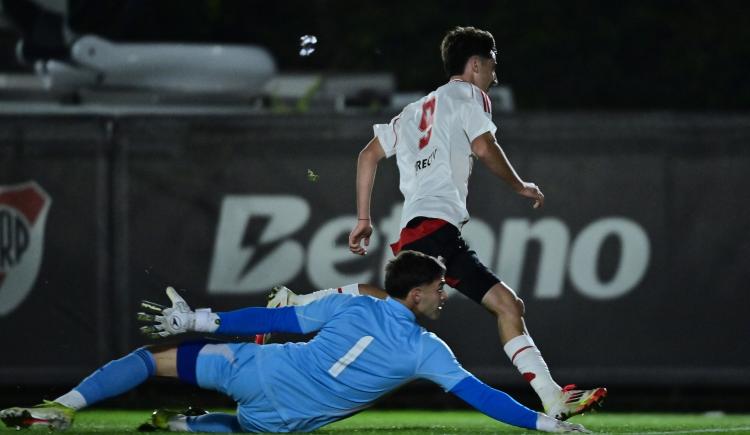 Imagen de River le sacó el invicto a Boca y se quedó con el Superclásico de Reserva