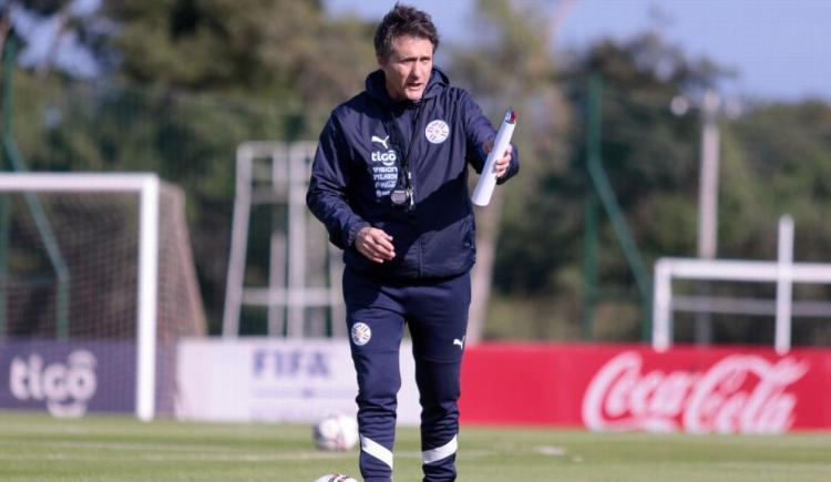 Imagen de Guillermo Barros Schelotto dejó de ser el entrenador de Paraguay
