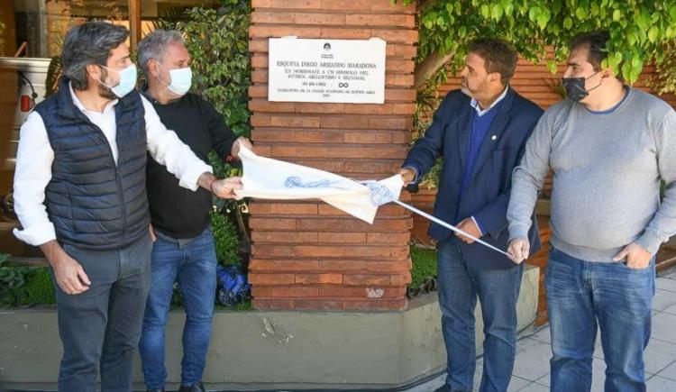 Imagen de RECONOCIMIENTO A LA MÍTICA ESQUINA DE SEGUROLA Y HABANA