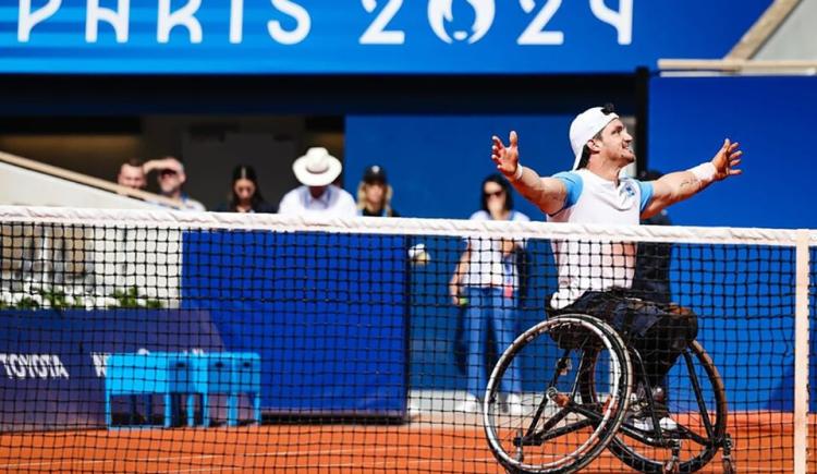 Imagen de Gustavo Fernández ganó la primera medalla de la historia en tenis adaptado