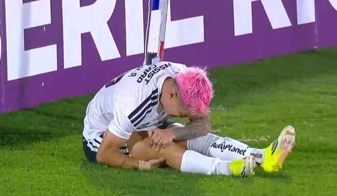 Imagen de Picó un penal, se lo atajaron y se lesionó: ya se conoció el parte médico