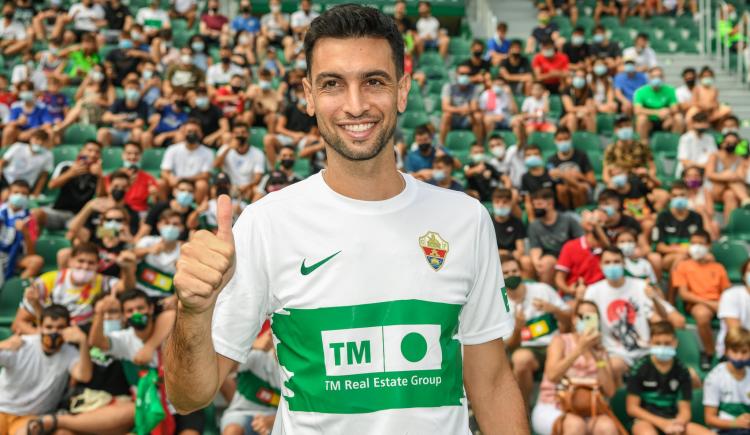 Imagen de JAVIER PASTORE FUE PRESENTADO EN ELCHE