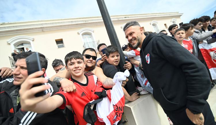 Imagen de Demichelis, con la guardia alta: "No sé por dónde vienen las balas"