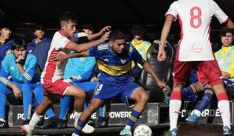 Imagen de Escándalo en Boca: Un jugador se marchó a escondidas a Arabia Saudita y firmó con otro club