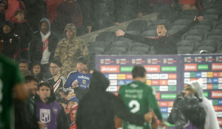 Imagen de ¡No fue hace mucho! La última vez que la hinchada de River cantó el furioso "Jugadores...