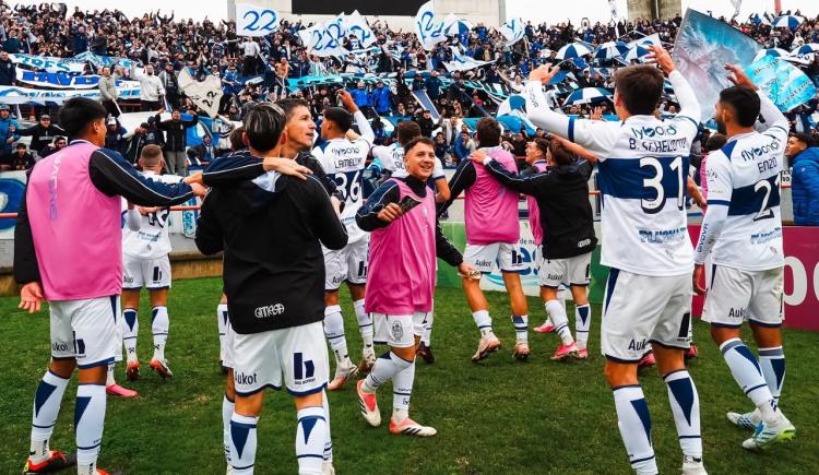 Imagen de Lucas Lamella hizo historia en Gimnasia: se convirtió en el jugador más joven en debutar en Primera