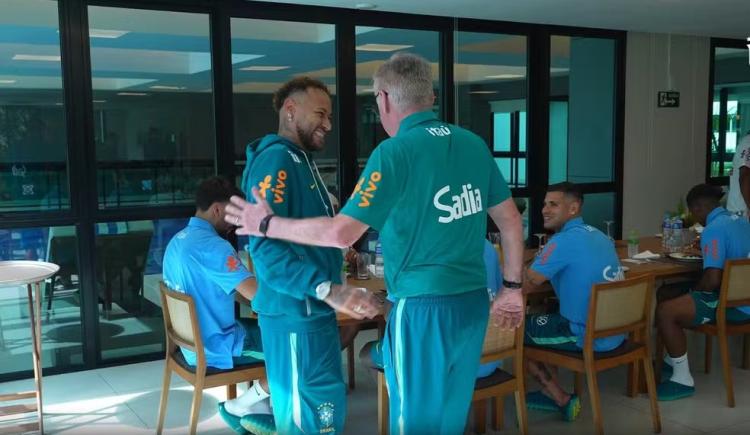 Imagen de Por qué no se entrenó Neymar en el primer día de trabajo de Brasil