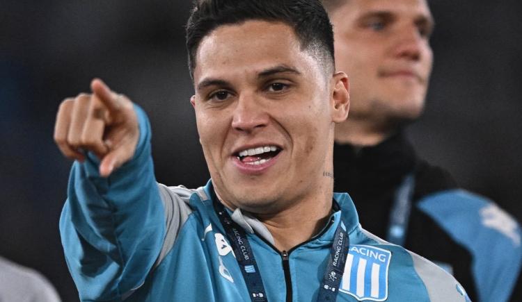 Imagen de Se terminó la novela: Juanfer Quintero se va de Racing