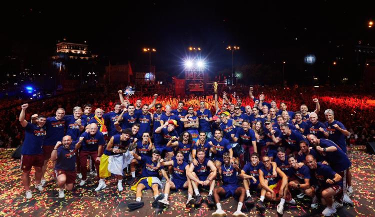 Imagen de España toca el cielo con las manos: Campeón del Mundo y récord absoluto de invicto en la historia del fútbol