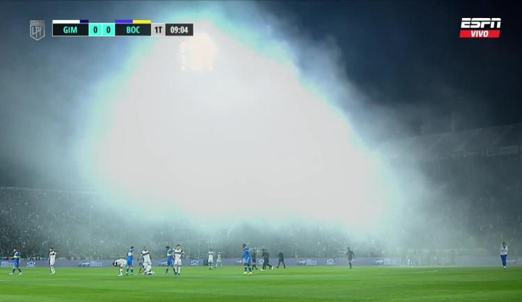 Imagen de Gimnasia vs. Boca se suspendió por gases lacrimógenos lanzados afuera del estadio