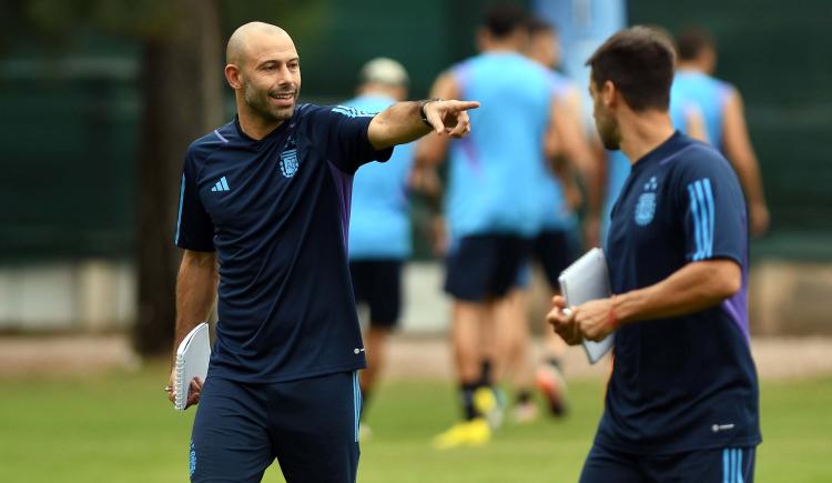 Imagen de Javier Mascherano en el sube y baja: del  “no creo que siga” al “estoy disfrutando”