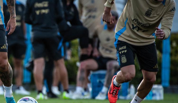Imagen de Argentina, sin Messi, arranca el trabajo de cara a Uruguay