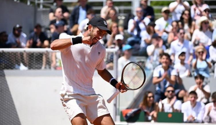 Imagen de Roland Garros: Tirante y Etcheverry se metieron en la segunda ronda