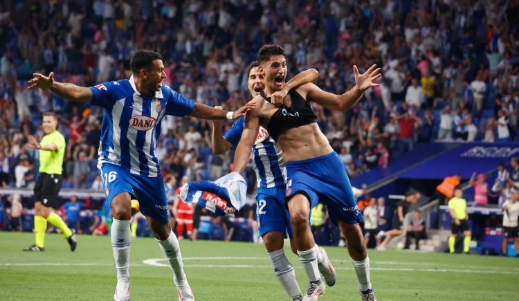 Imagen de Con un golazo agónico, Alejo Veliz le dio el triunfo a Espanyol