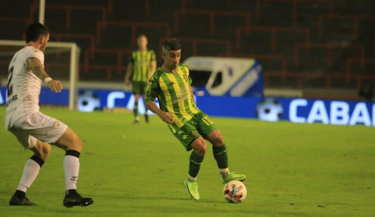 Imagen de ABURRIDO EMPATE ENTRE ALDOSIVI Y CENTRAL CÓRDOBA