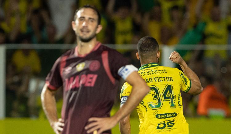 Imagen de Dura caída de Lanús en Brasil en su estreno en la Libertadores: perdió 1-0 con el debutante Mirassol