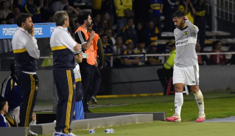 Imagen de Paredes pidió el cambio y encendió las alarmas en Boca: qué dijo Arruabarrena