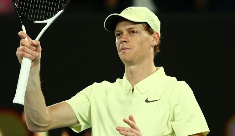 Imagen de El candidato sigue firme: Jannik Sinner ganó y avanza en el Abierto de Australia