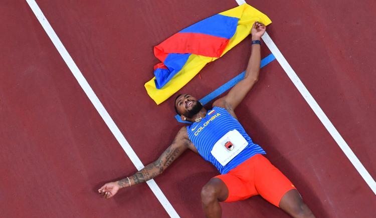 Imagen de HISTÓRICO: ANTHONY ZAMBRANO MEDALLA DE PLATA EN LOS 400 METROS