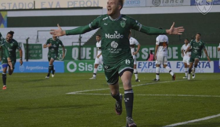 Imagen de REVIVÍ EL GOL DE SARMIENTO Y LA HISTÓRICA EXPULSIÓN DE DE OLIVERA