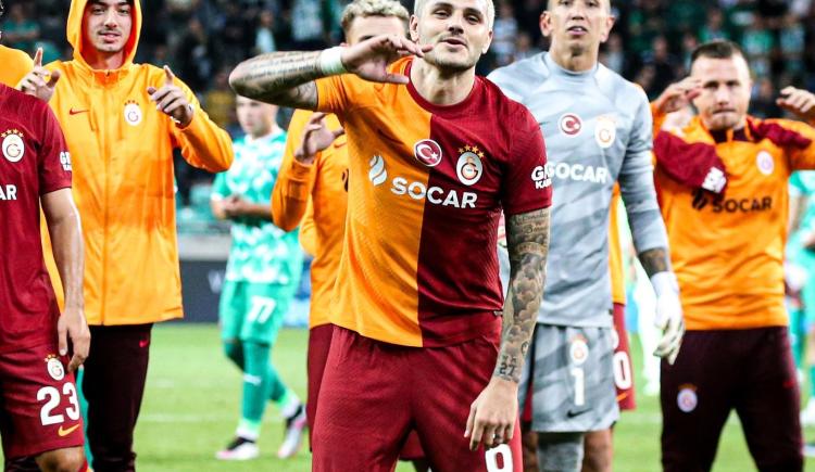 Imagen de Galatasaray goleó y se acerca a la Champions