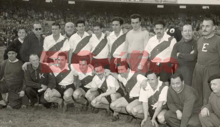 Imagen de River campeón sin jugar: la consagración en medio del golpe de Estado de 1955